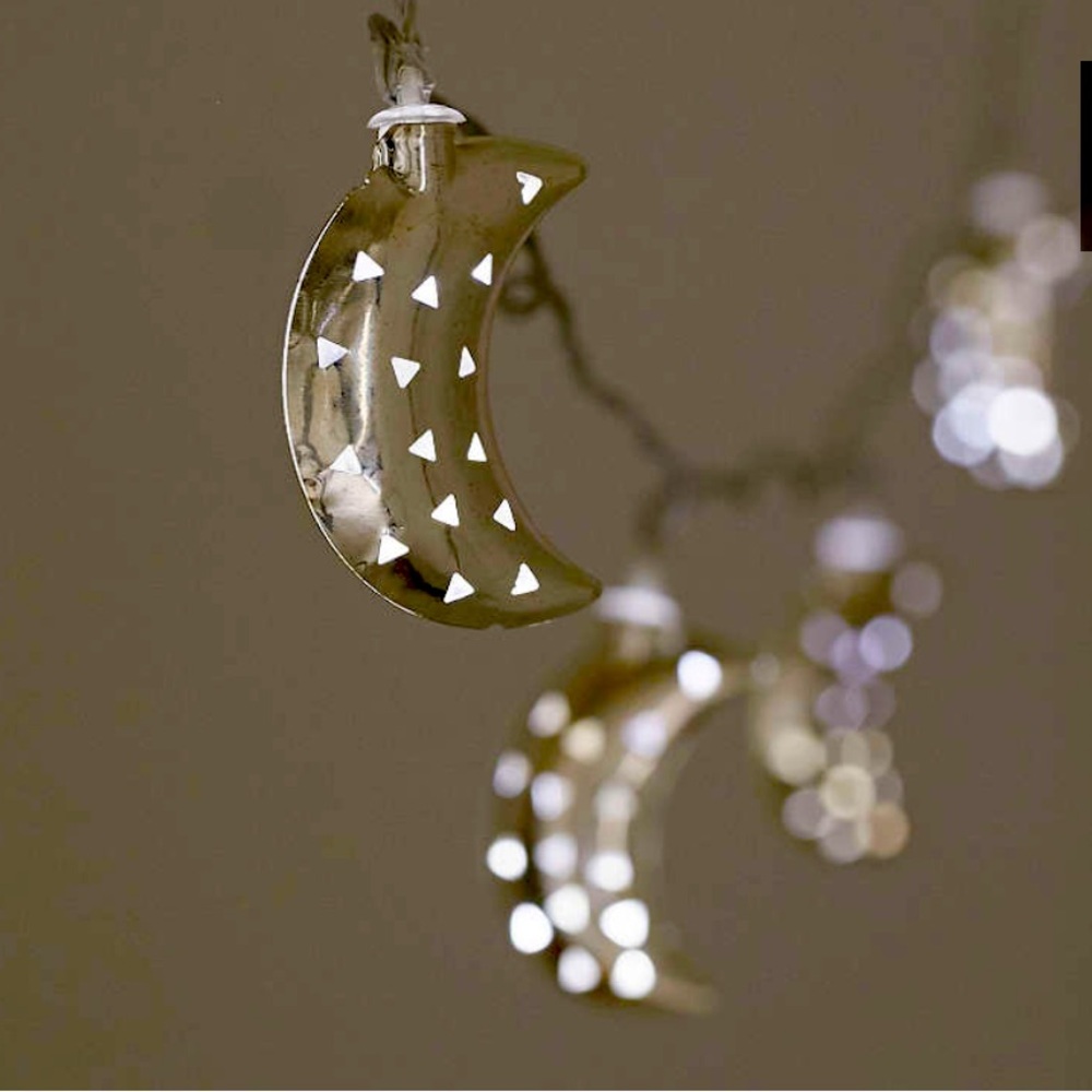 NIB CRESCENT MOON silver metal 15 ft L string lights -urban outfitters, MULTIPLE